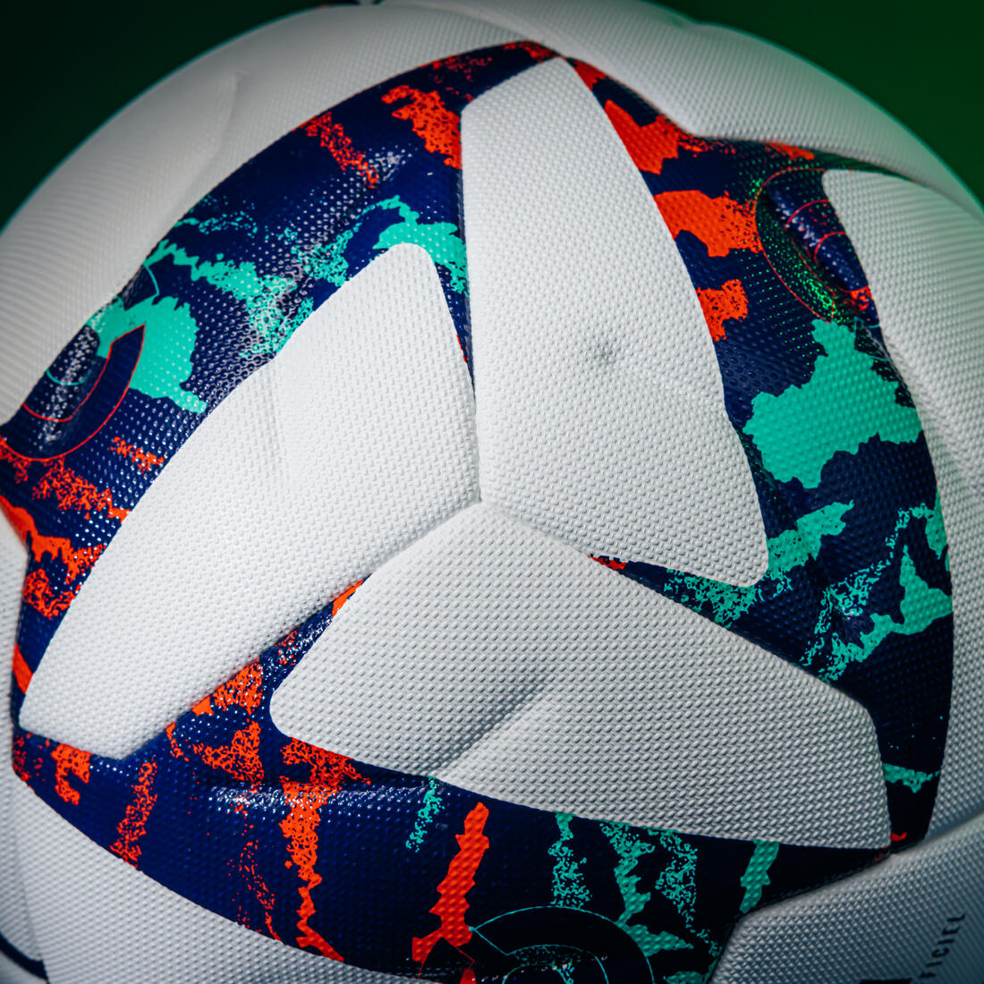 BALLON DE FOOTBALL LIGUE 2 BKT OFFICIEL MATCH BALL 2022 AVEC BOÎTE - Image 12