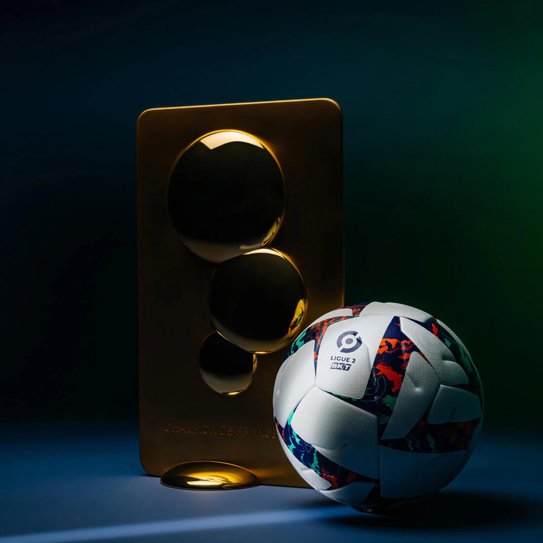 BALLON DE FOOTBALL LIGUE 2 BKT OFFICIEL MATCH BALL 2022 AVEC BOÎTE - Image 18