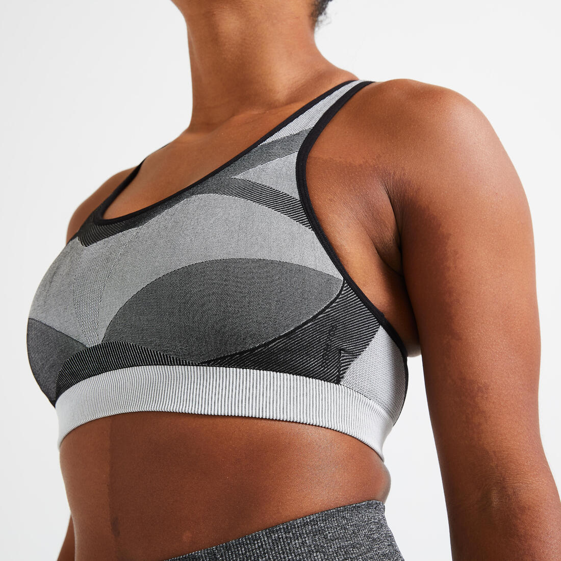 Brassière Fitness Seamless maintien modéré 560 Grise - Image 4