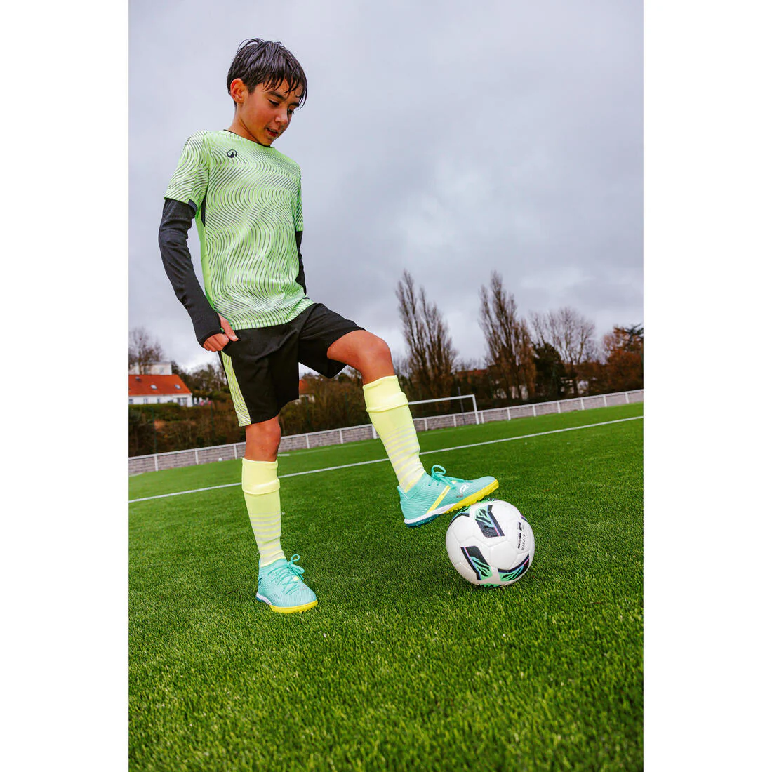 Chaussure de football enfant pour terrain dur VIRALTO III TURF TF - Image 20