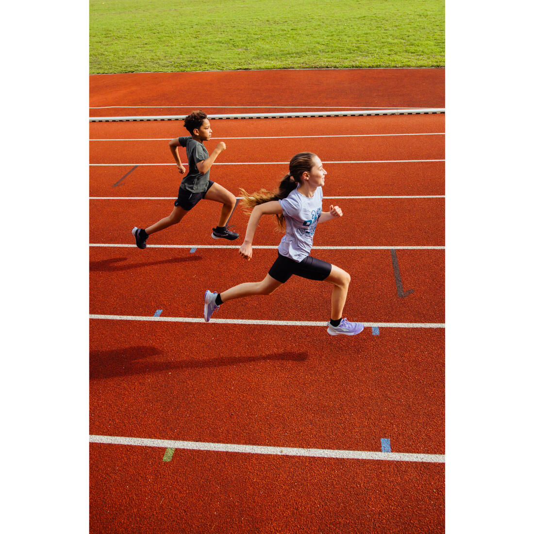 CUISSARD DE RUNNING ENFANT RESPIRANT - KIPRUN DRY NOIR - Image 10