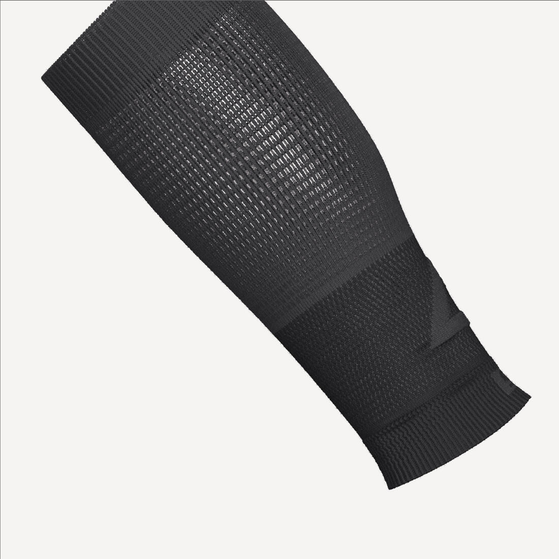Manchon de compression running KIPRUN 500 noirs - Image 5