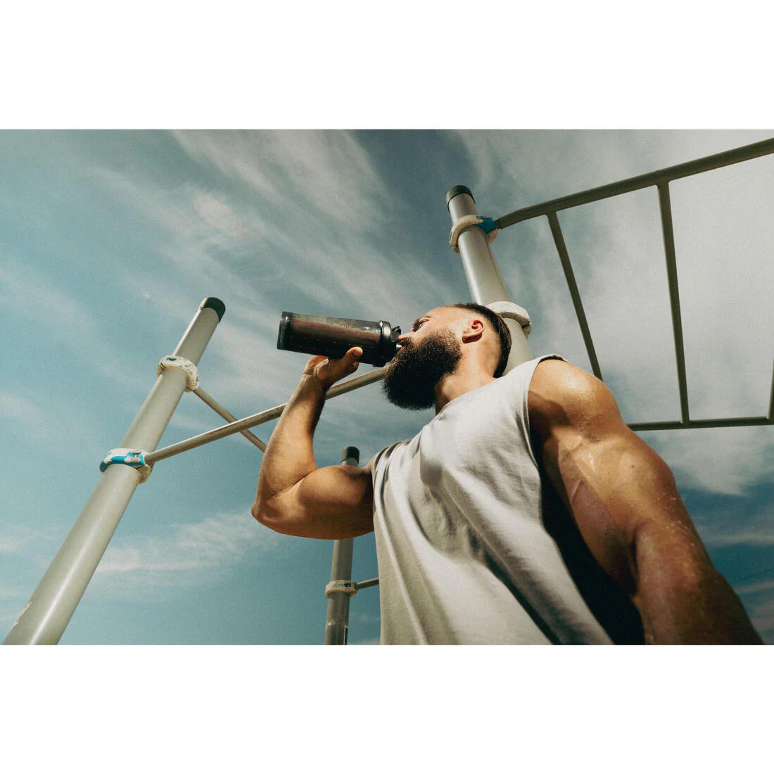 Maxi shaker avec tamis 700ml - Image 3