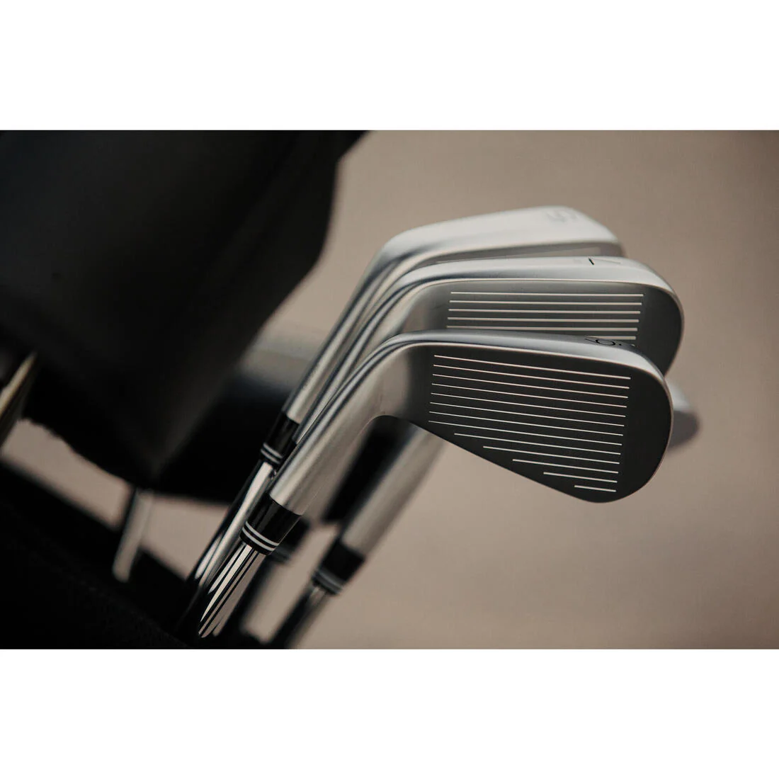 Série fers golf droitier VITESSE MOYENNE / REGULAR graphite, 500 - Image 9