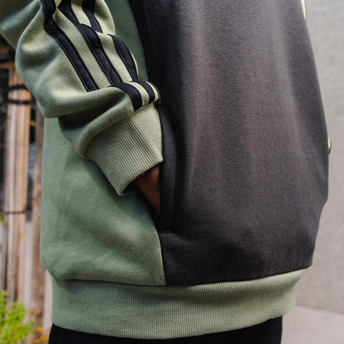 Sweat à capuche Adidas enfant - Vert et noir - Image 13