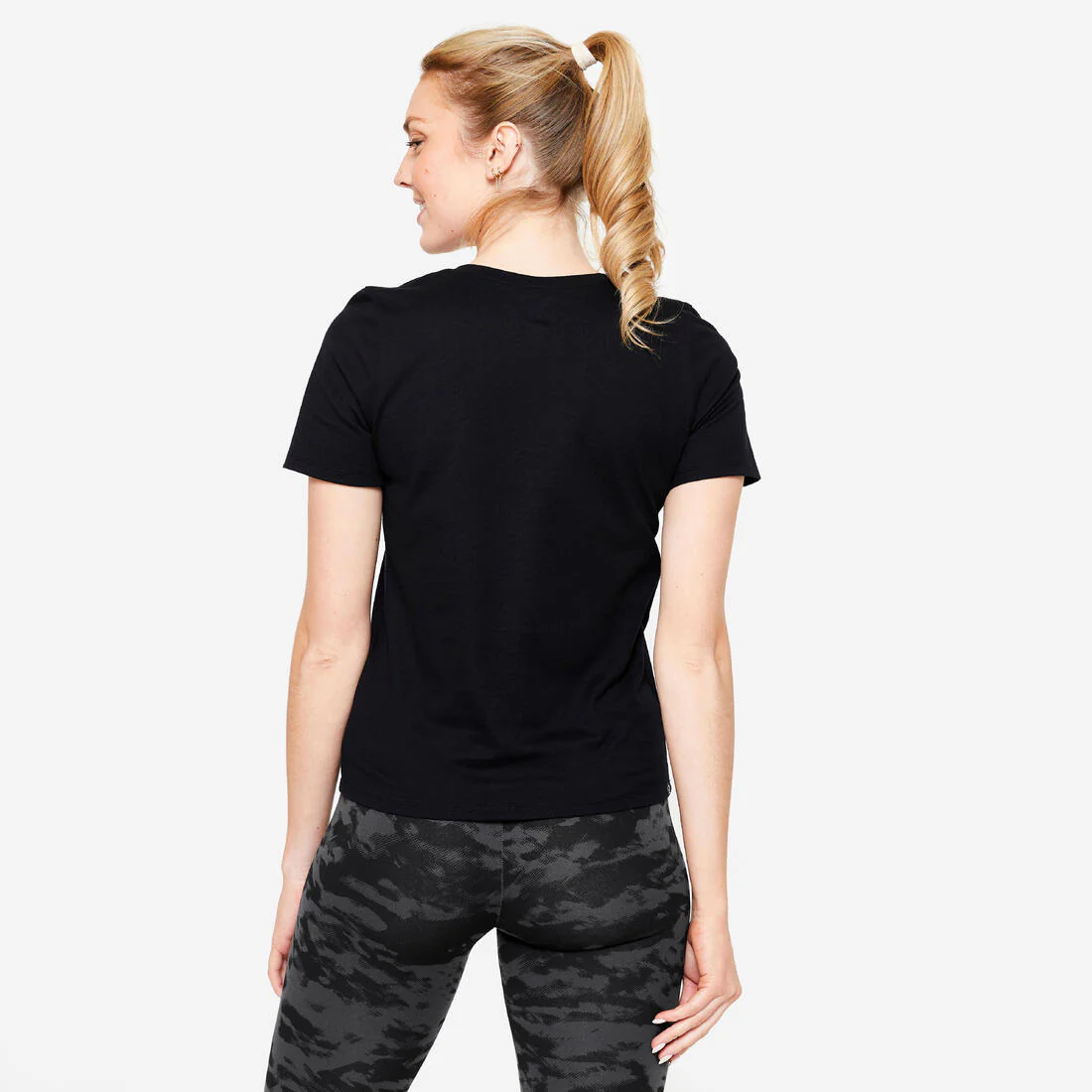 T-shirt col V fitness en coton femme - Image 16