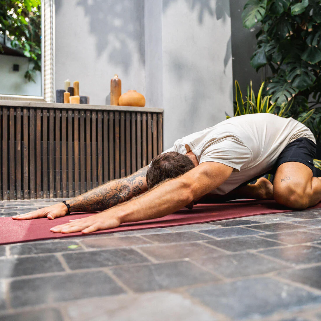 Tapis de yoga débutant adhérence et confort 5mm, bleu foncé - Image 4