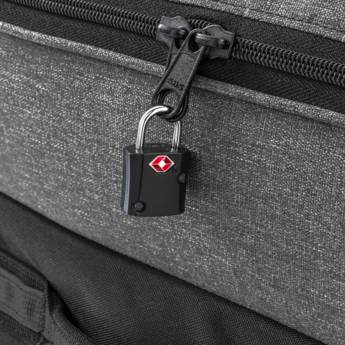 Valise 70l - essential verte - Image 20