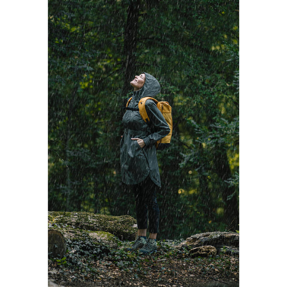 Veste de randonnée imperméable femme, Raincut Longue - Image 47