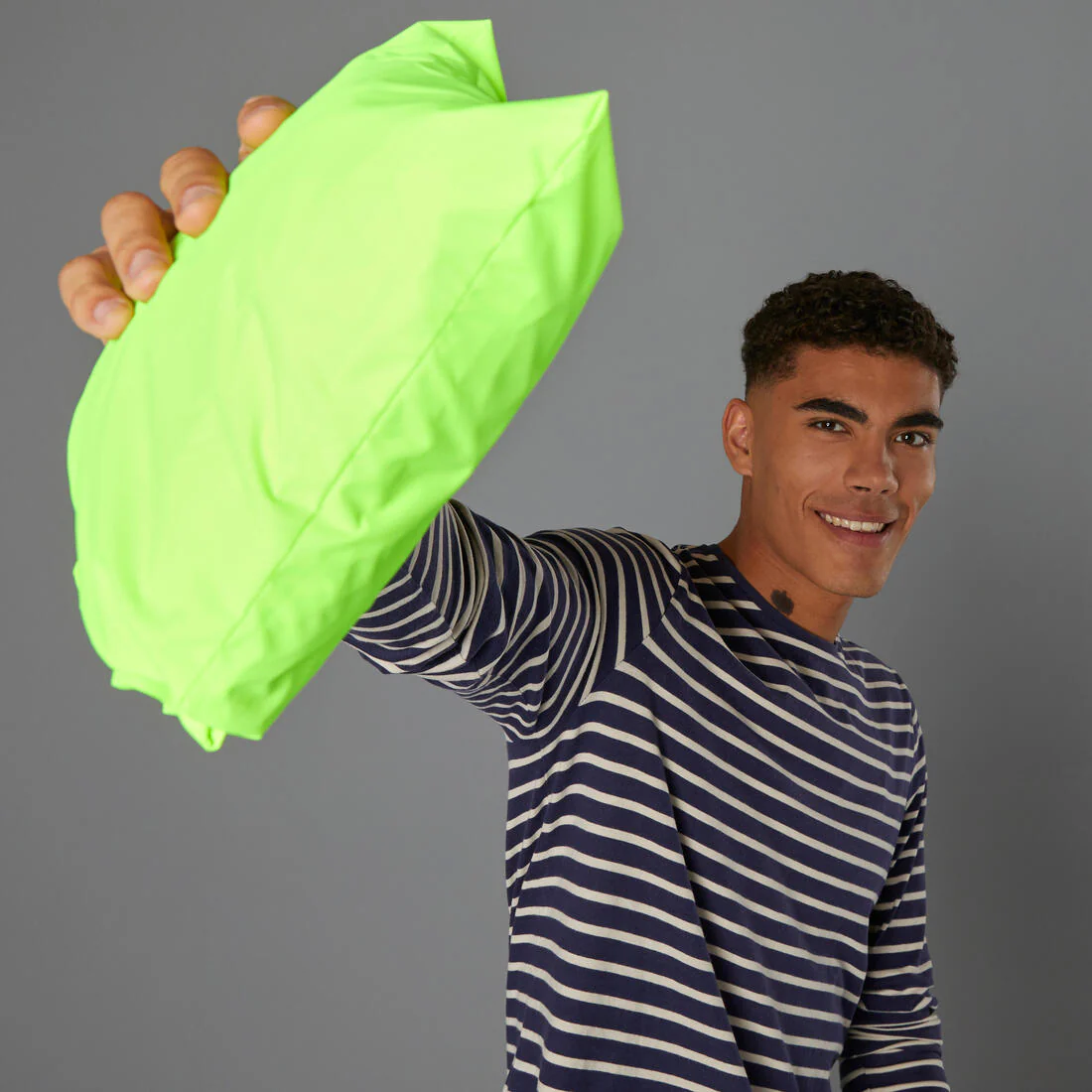 VESTE PLUIE VELO VILLE HOMME 120 JAUNE FLUO CERTIFIÉE EPI VISIBILITÉ JOUR - Image 12