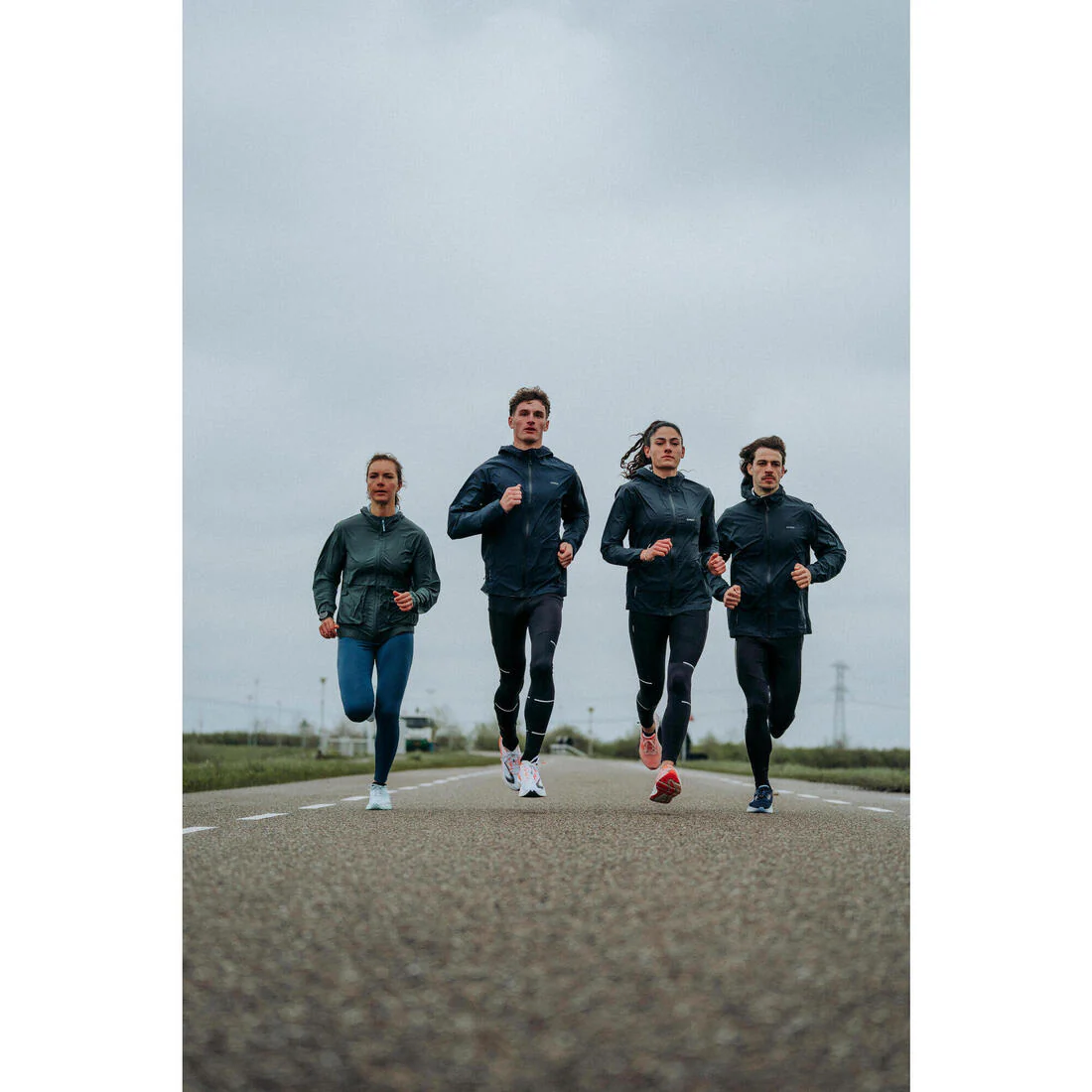 Veste running imperméable Femme, Kiprun Run Rain 900 gris foncé - Image 23